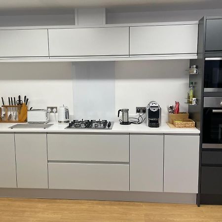 Fabulous One Bedroom Apartment In Ripon City Centre Bagian luar foto