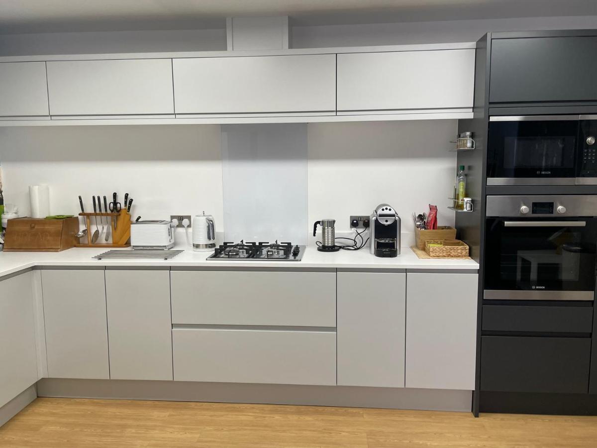Fabulous One Bedroom Apartment In Ripon City Centre Bagian luar foto